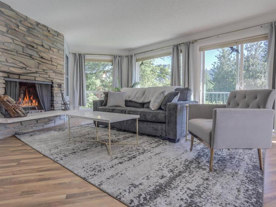 Ski-Mount Hood Charm-Welches,Golf And Ski Resort Condo,W&D, Wifi,Near Woods,Hiking,Fishing Mount Hood Village المظهر الخارجي الصورة